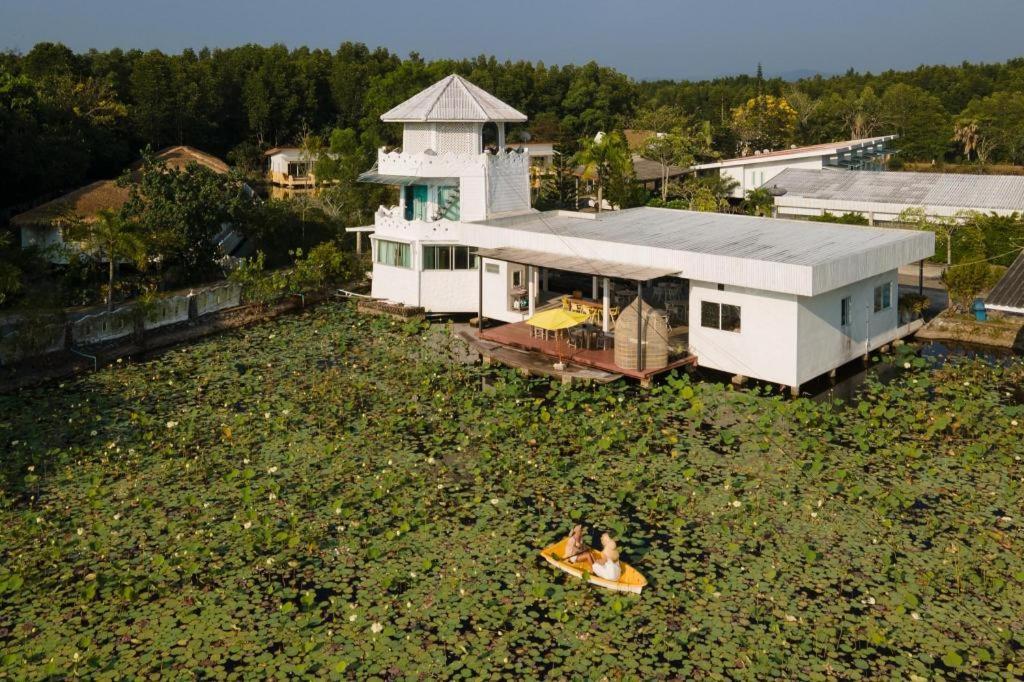 Anavilla Tangke Resort Khanom Exteriér fotografie