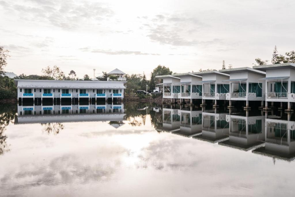 Anavilla Tangke Resort Khanom Exteriér fotografie